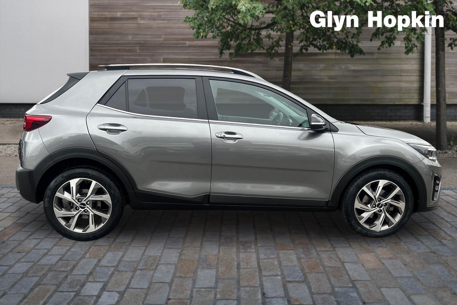 Used Kia Stonic 2024 for sale - 76390080: Photo 2