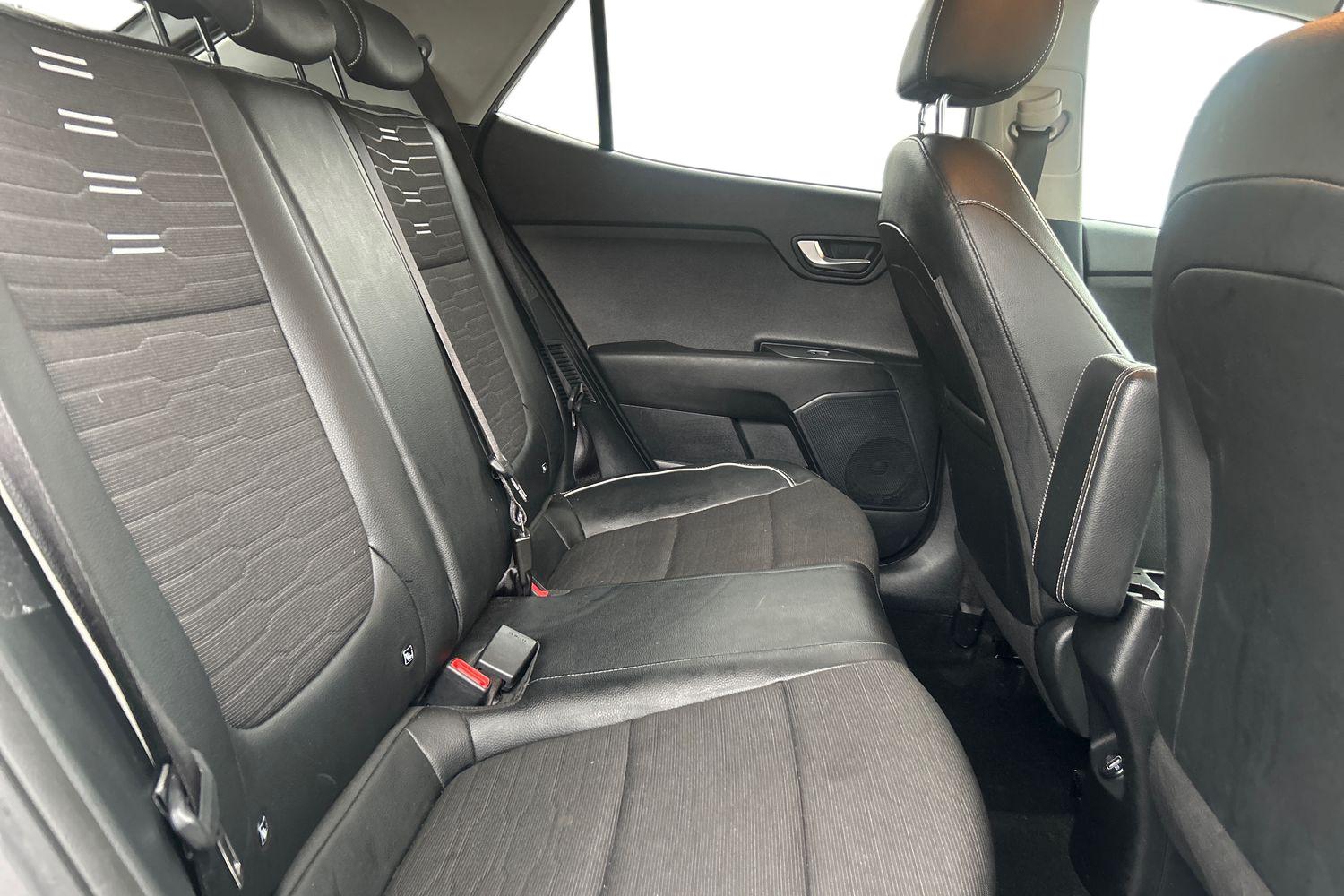 Used Kia Stonic 2024 for sale - 76390080: Photo 23