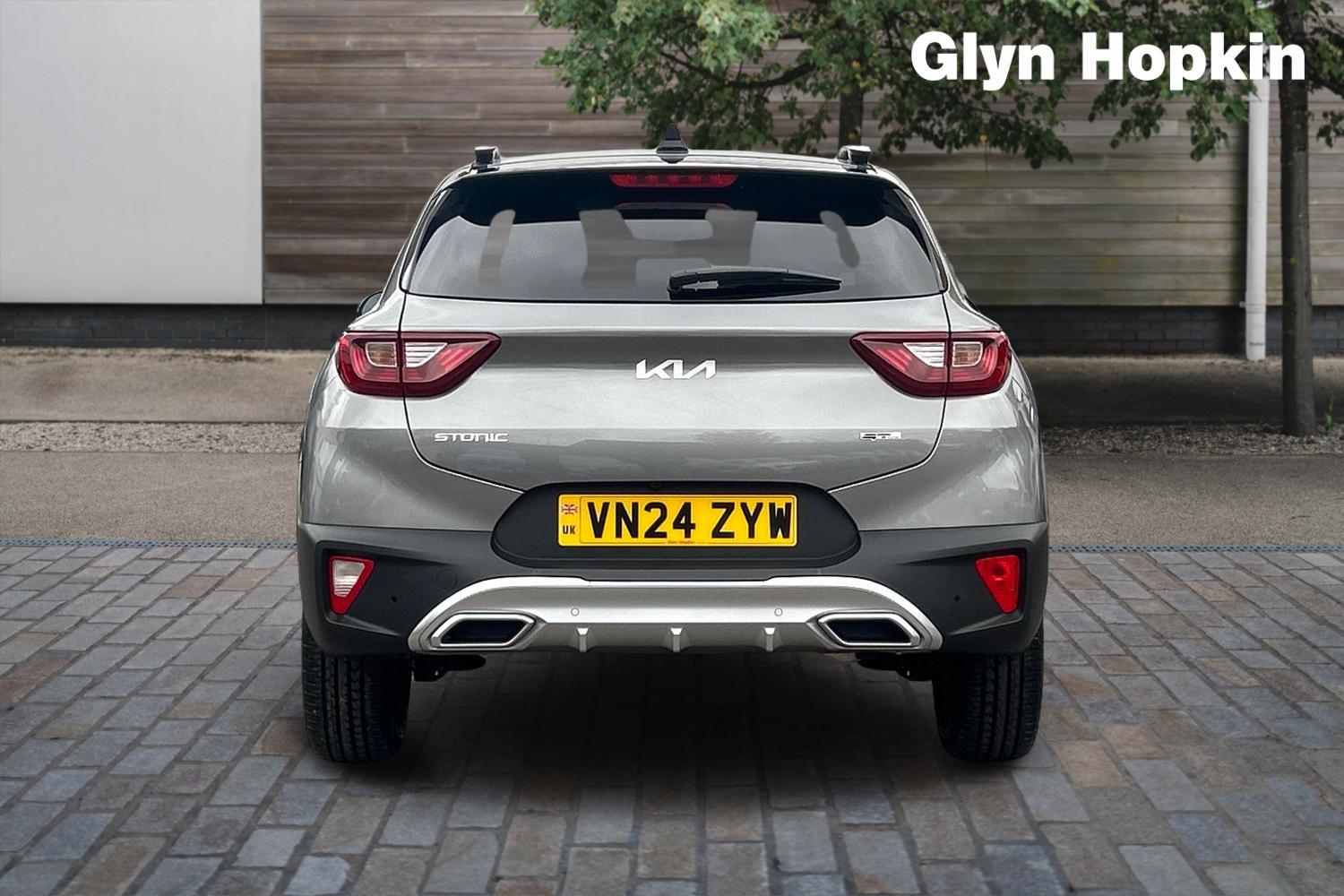 Used Kia Stonic 2024 for sale - 76390080: Photo 4