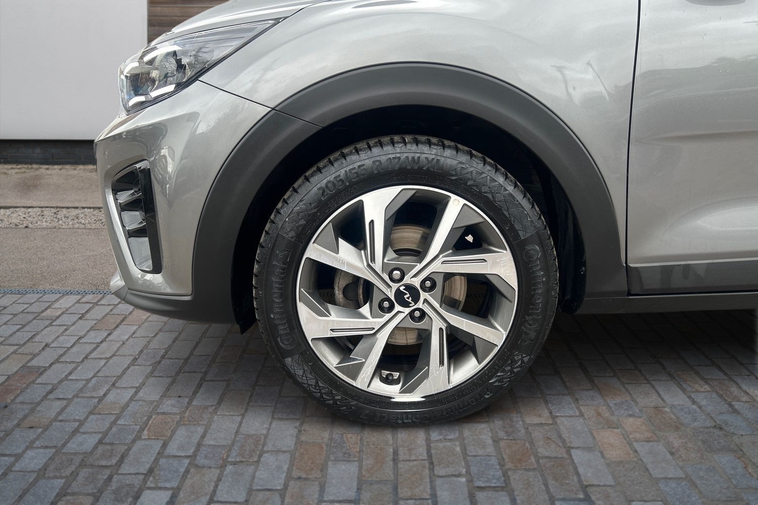 Used Kia Stonic 2024 for sale - 76390080: Photo 9