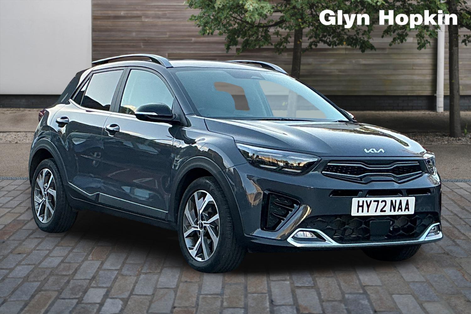 Used Kia Stonic 2022 for sale - 76384447: Photo 1