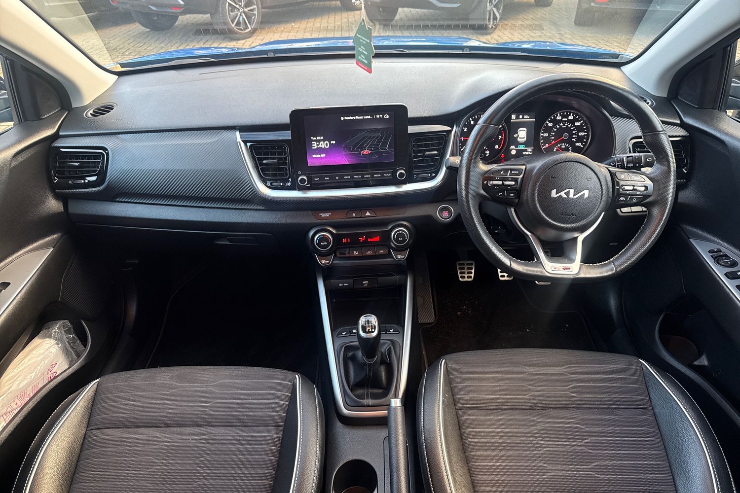 Used Kia Stonic 2023 for sale - 77256472: Photo 14