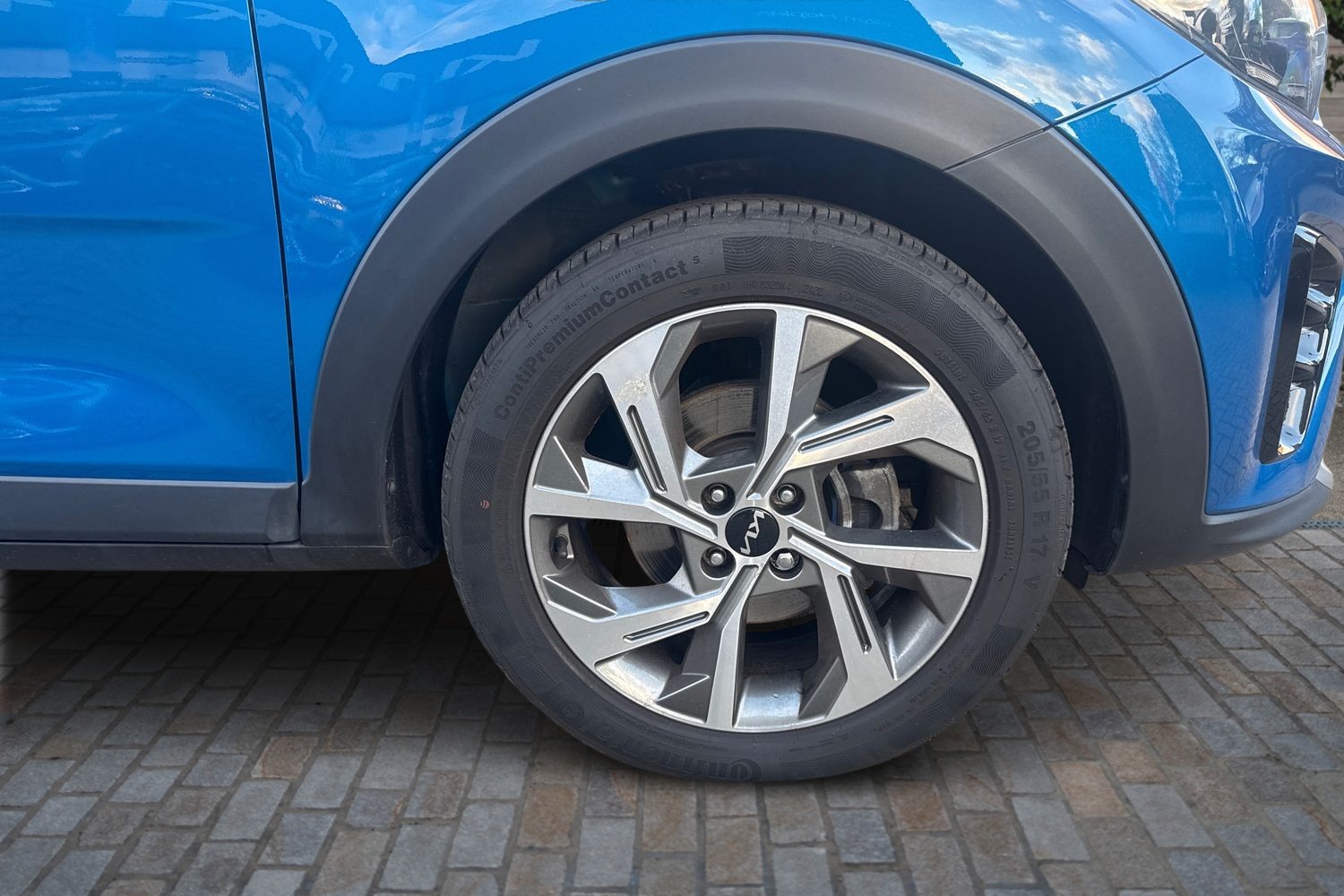 Used Kia Stonic 2023 for sale - 77256472: Photo 9