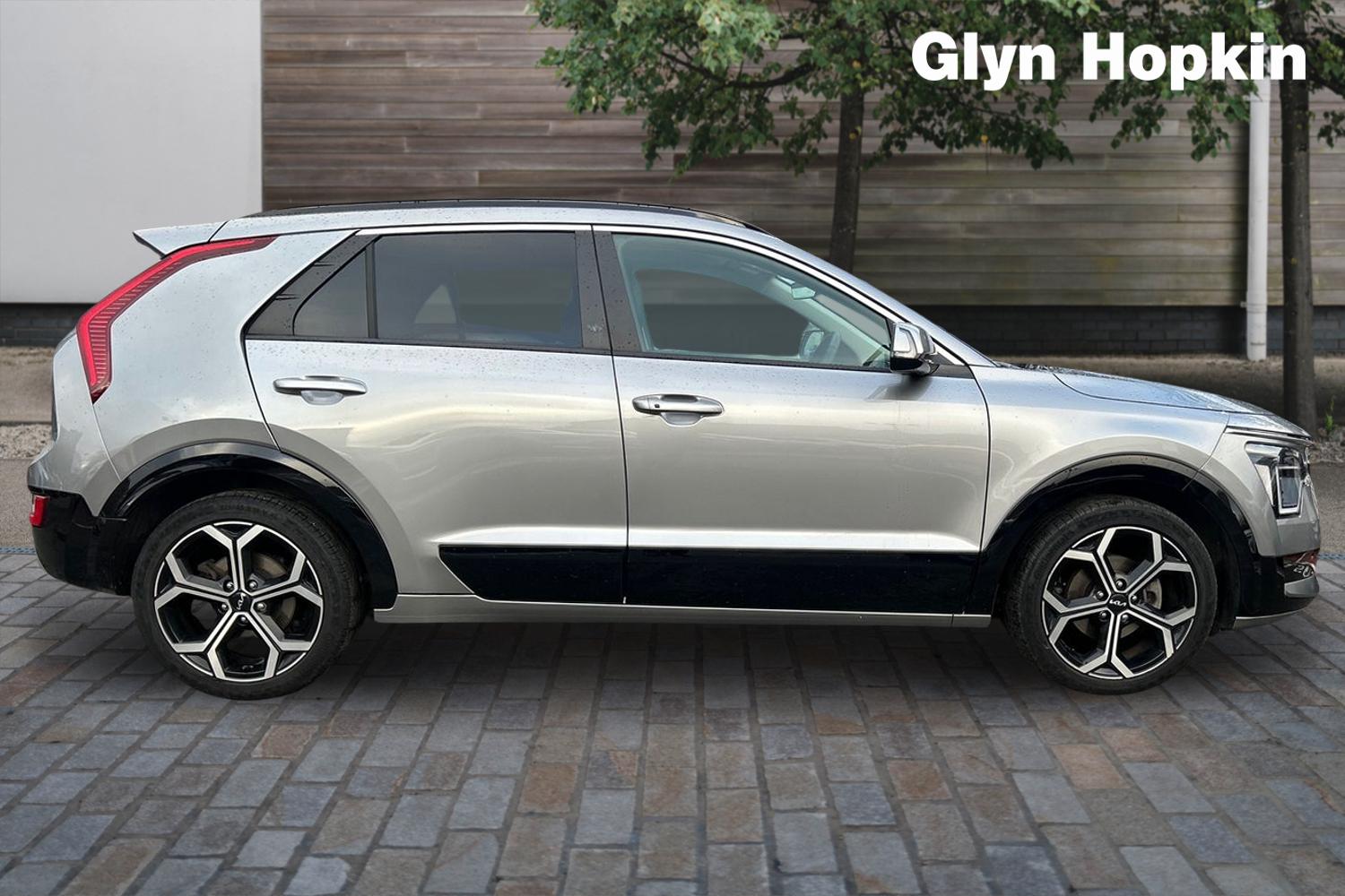 Used Kia Niro 2023 for sale - 77339301: Photo 2