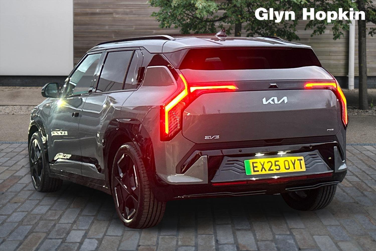 Used Kia EV3 2025 for sale - 76493899: Photo 5