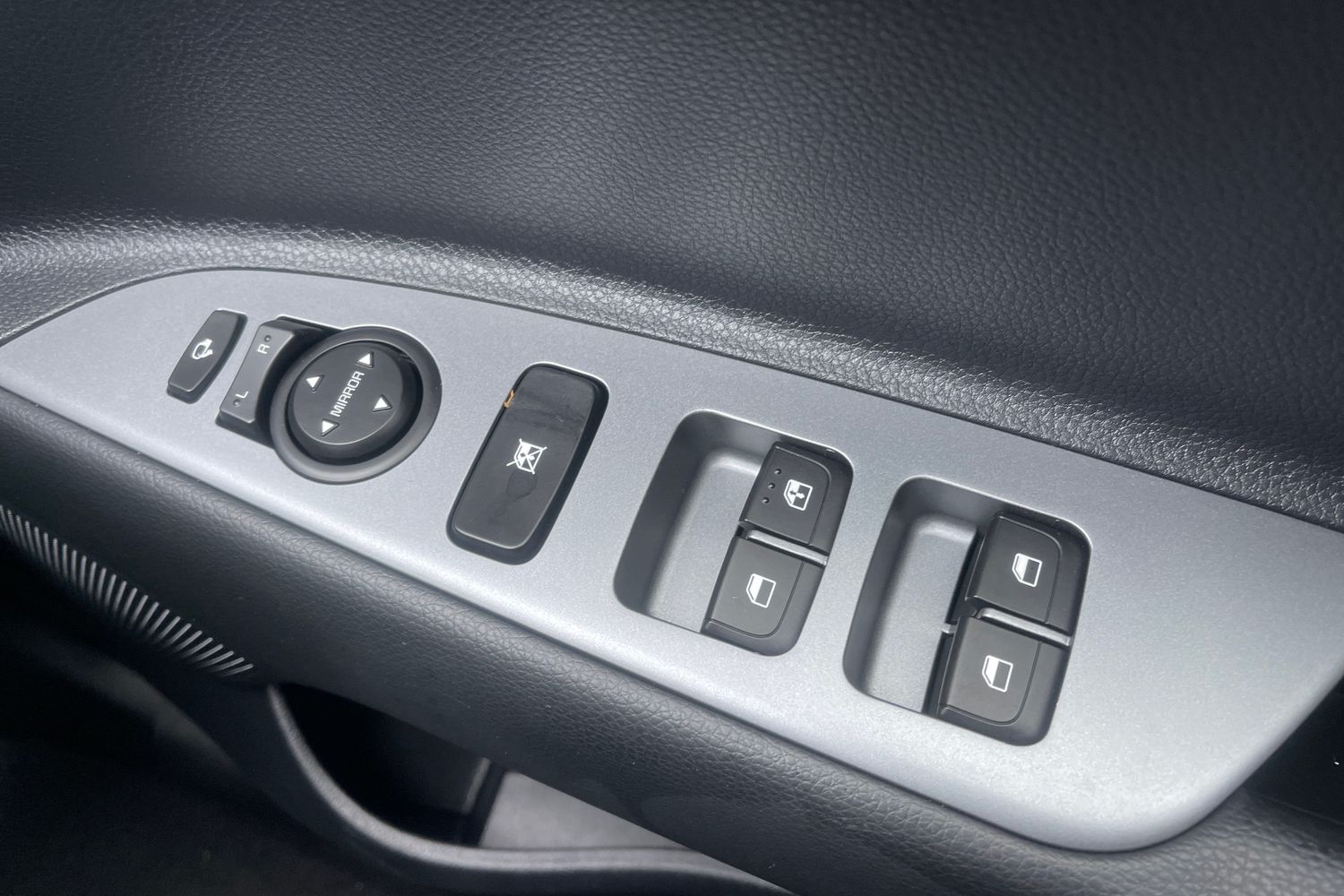 Used Kia Stonic 2025 for sale - 77434851: Photo 16