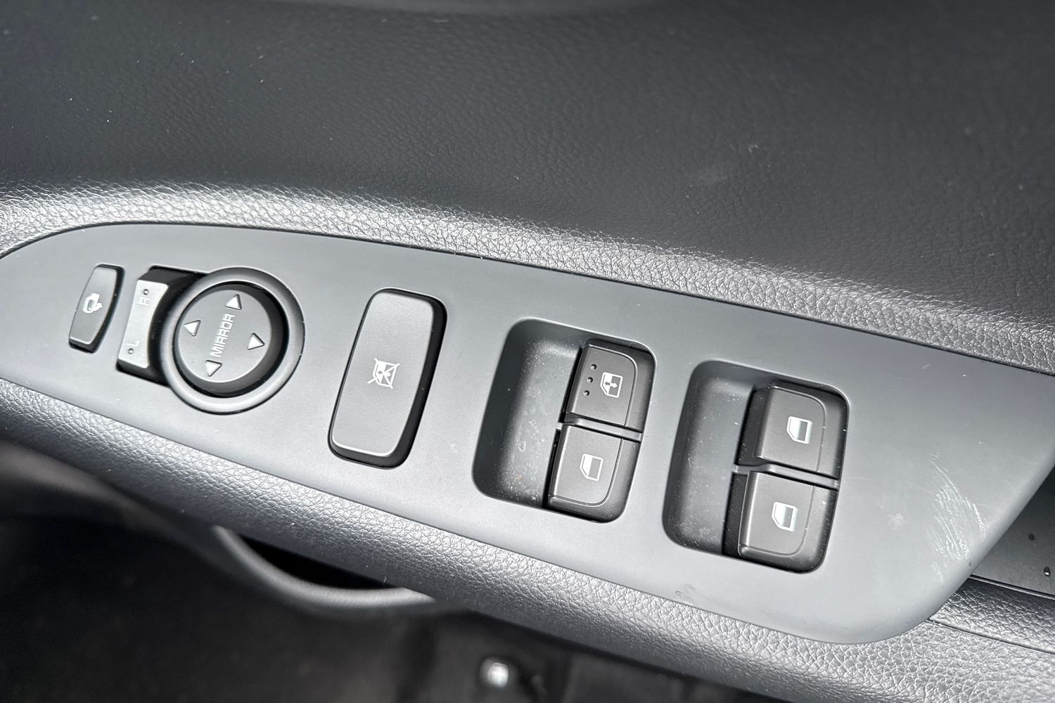 Used Kia Stonic 2025 for sale - 77339399: Photo 16