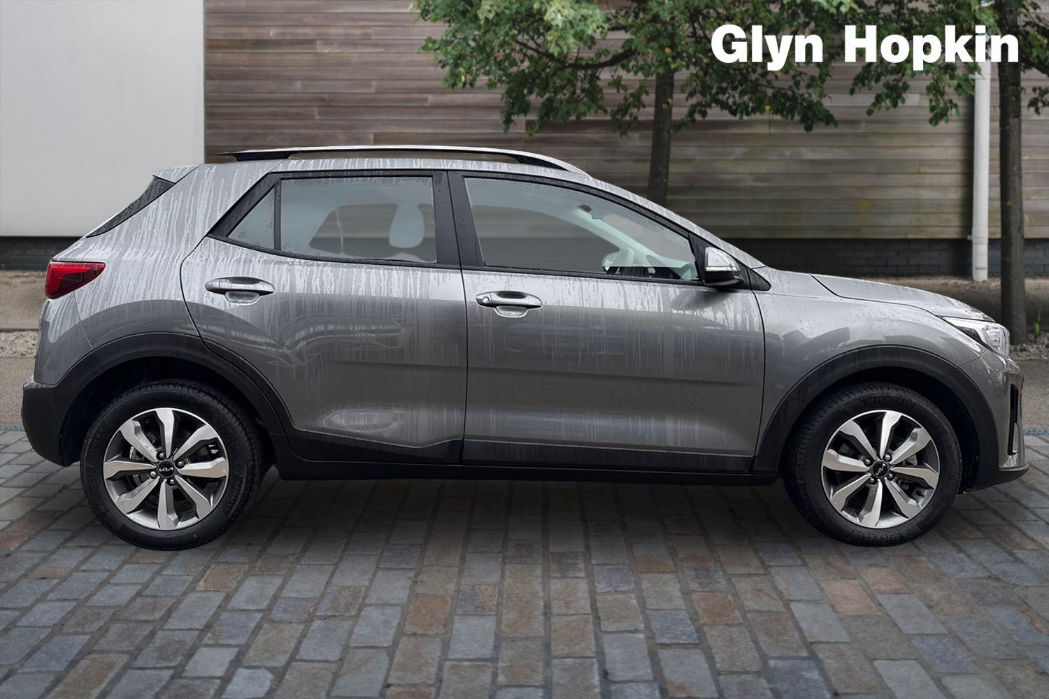 Used Kia Stonic 2025 for sale - 77339399: Photo 2