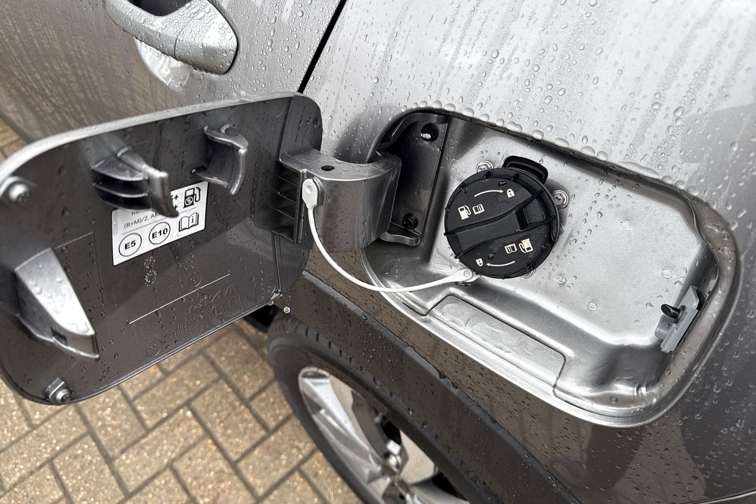 Used Kia Stonic 2025 for sale - 77339399: Photo 29