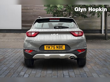 Used Kia Stonic 2025 for sale - 77339399: Photo