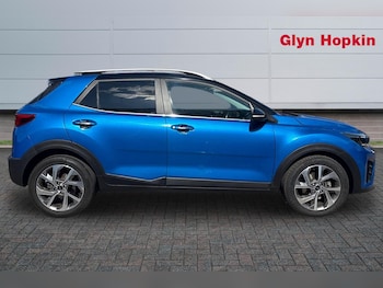 Used Kia Stonic 2023 for sale - 79140401: Photo