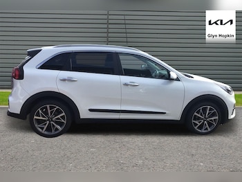 Used Kia Niro 2021 for sale - 76025316: Photo 2