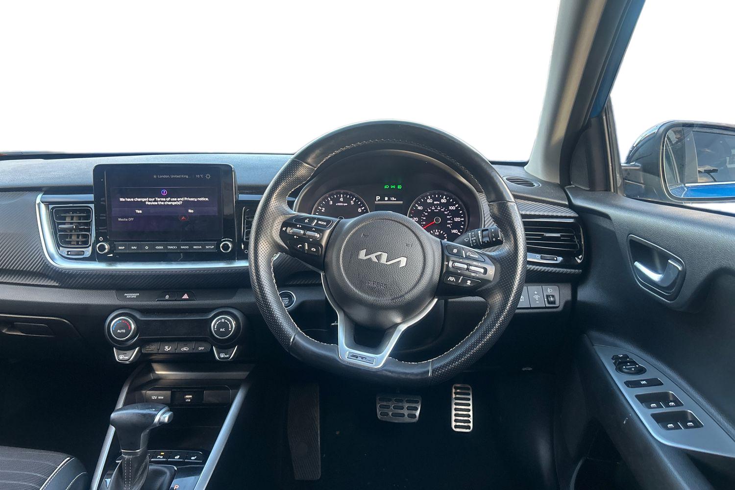 Used Kia Stonic 2024 for sale - 76709460: Photo 11