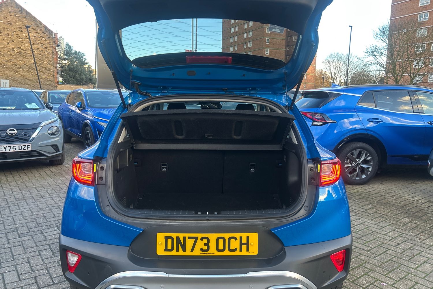 Used Kia Stonic 2024 for sale - 76709460: Photo 24