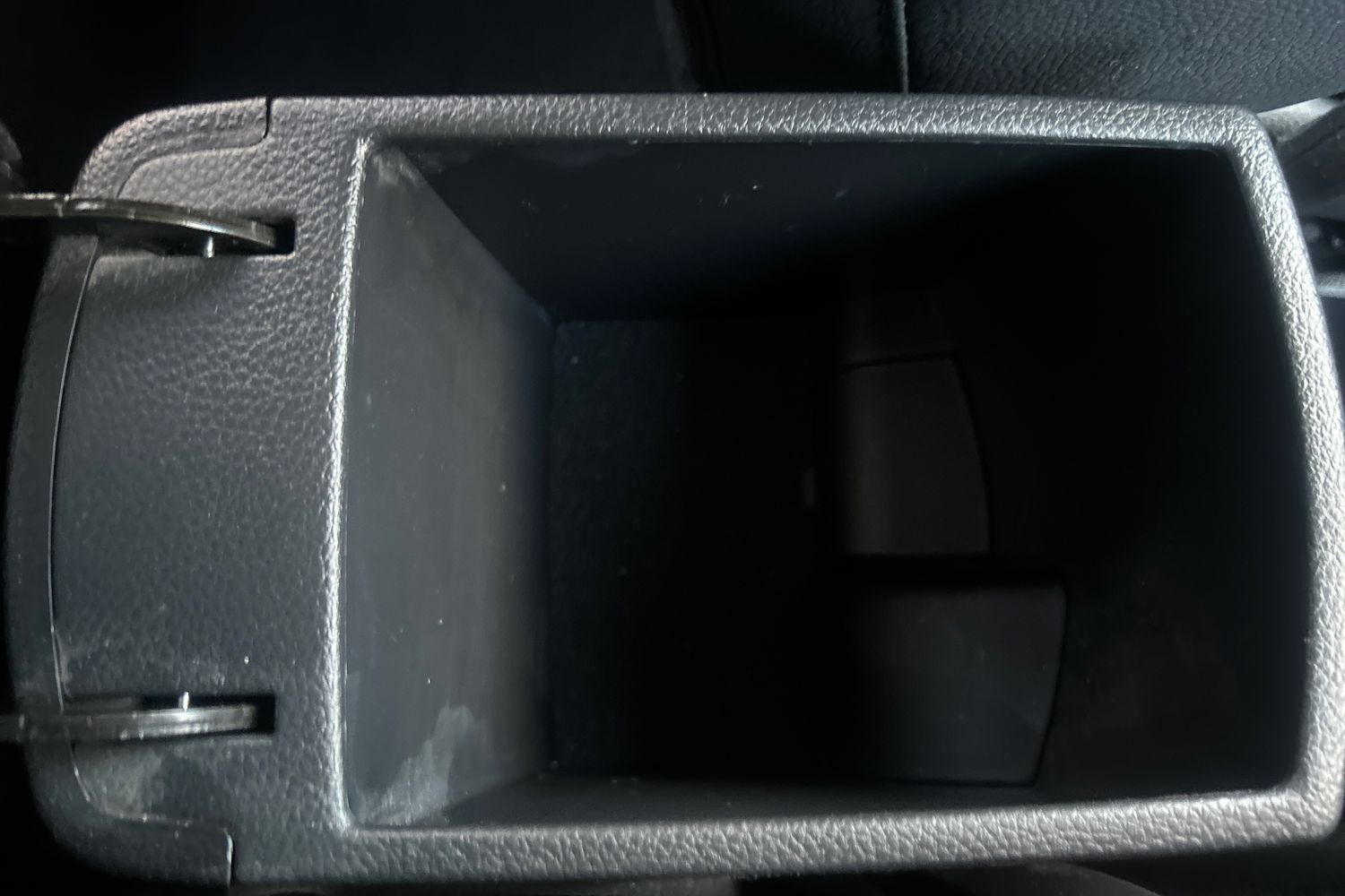 Used Kia Stonic 2024 for sale - 76709460: Photo 38