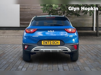 Used Kia Stonic 2024 for sale - 76709460: Photo