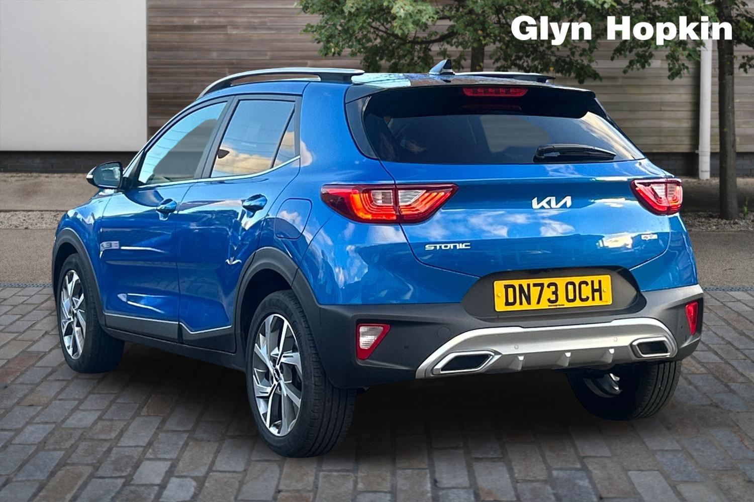 Used Kia Stonic 2024 for sale - 76709460: Photo 5