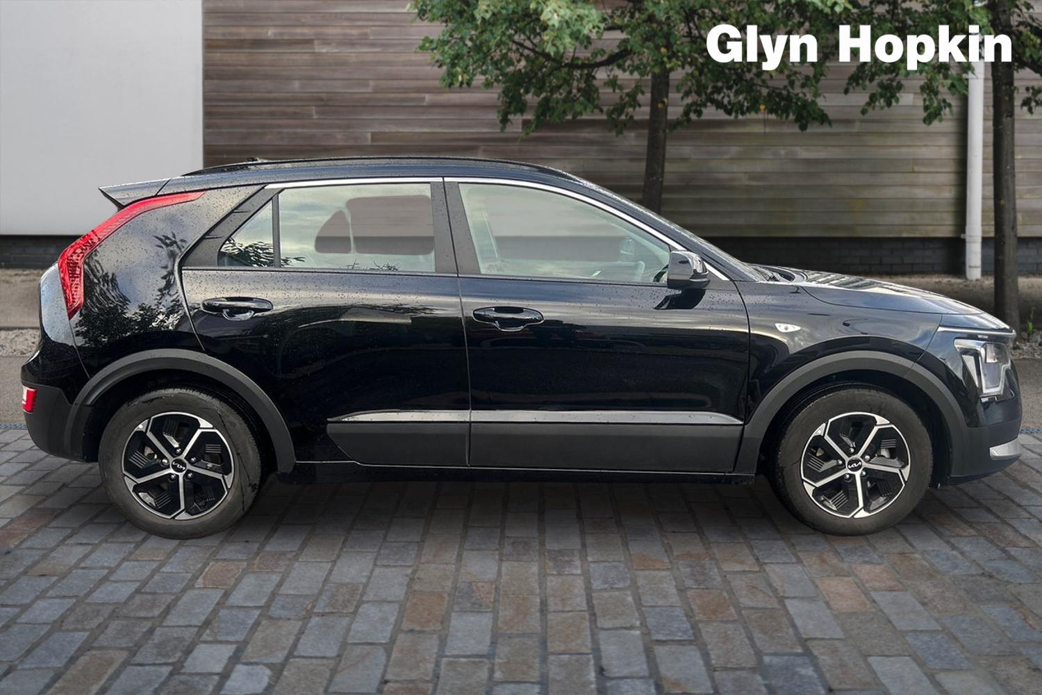 Used Kia Niro 2024 for sale - 76261626: Photo 2