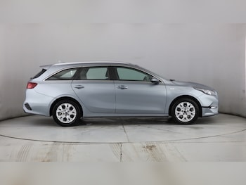 Used Kia Ceed 2025 for sale - 77366965: Photo