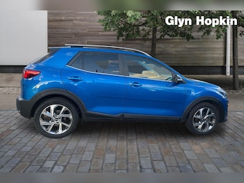 Used Kia Stonic 2024 for sale - 77627491: Photo