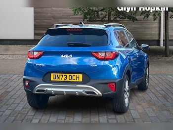 Used Kia Stonic 2024 for sale - 77627491: Photo