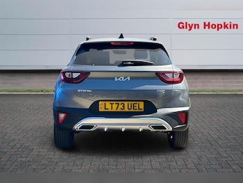 Used Kia Stonic 2023 for sale - 79431326: Photo