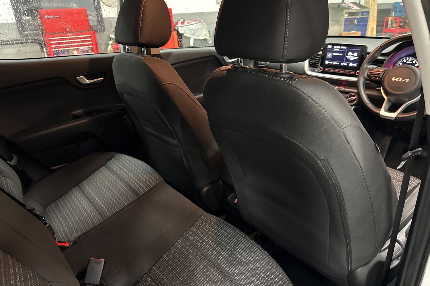 Used Kia Stonic 2023 for sale - 78172542: Photo 28