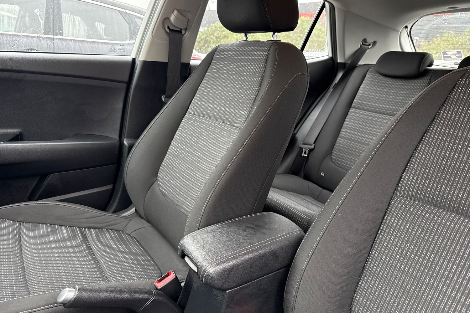 Used Kia Stonic 2023 for sale - 78172542: Photo 37