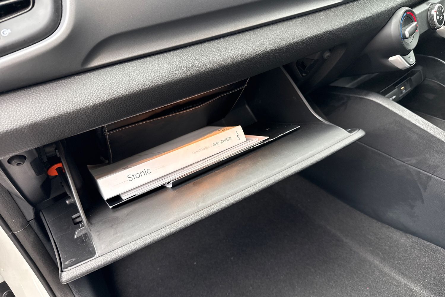 Used Kia Stonic 2023 for sale - 78172542: Photo 38