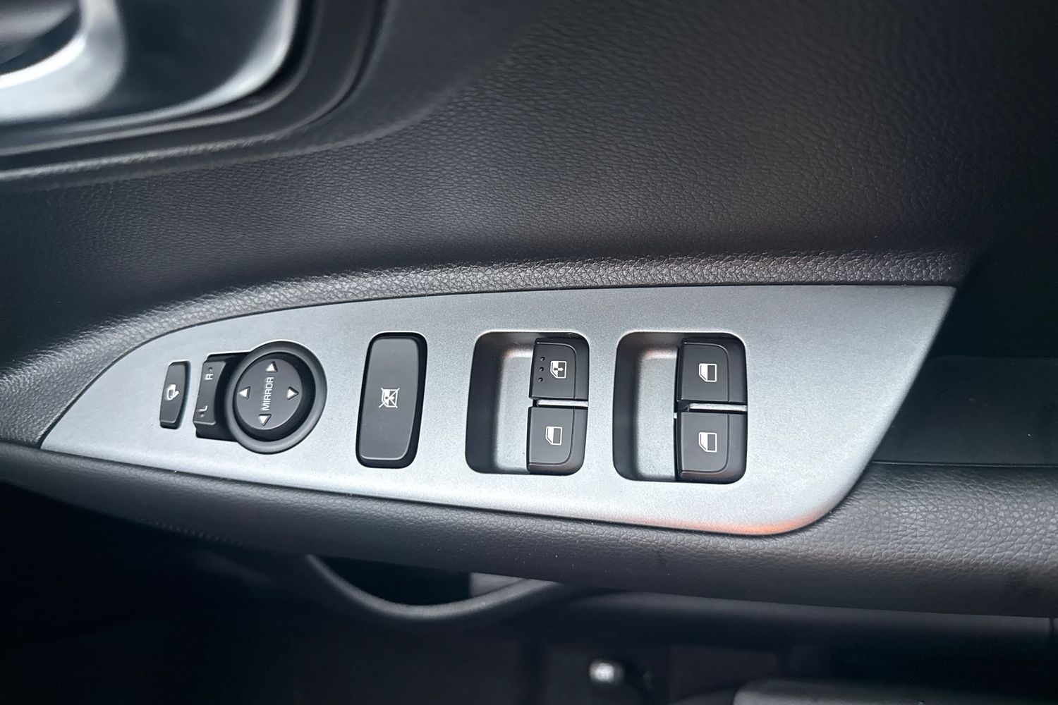 Used Kia Stonic 2025 for sale - 77137686: Photo 16