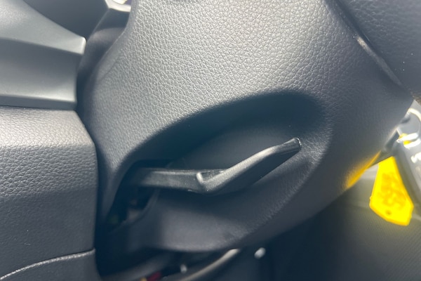 Used Kia Stonic 2023 for sale - 75469806: Photo 33
