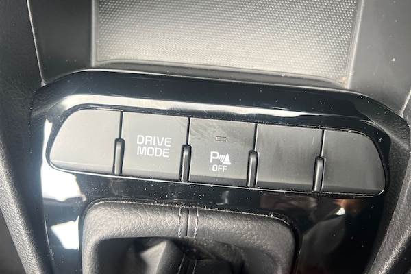 Used Kia Stonic 2023 for sale - 75469806: Photo 36