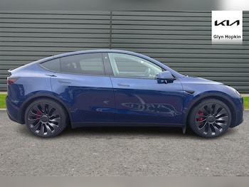 Used Tesla Model Y 2024 for sale - 76265673: Photo 2