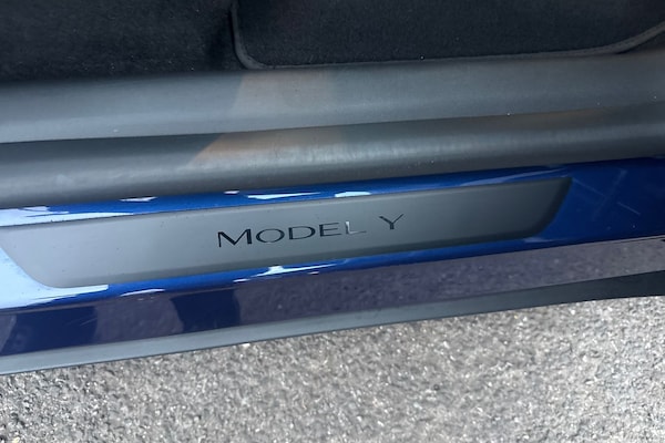 Used Tesla Model Y 2024 for sale - 76265673: Photo 32
