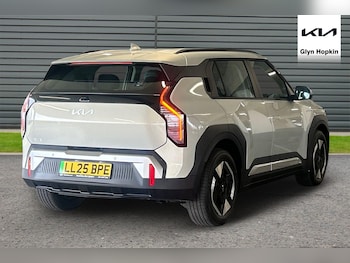 Used Kia EV3 2025 for sale - 76044427: Photo