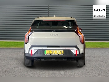 Used Kia EV3 2025 for sale - 76044427: Photo