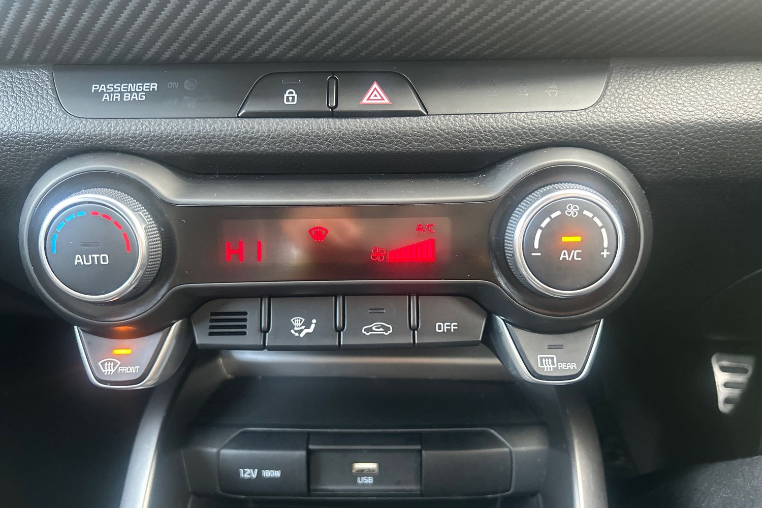 Used Kia Stonic 2024 for sale - 77106044: Photo 15