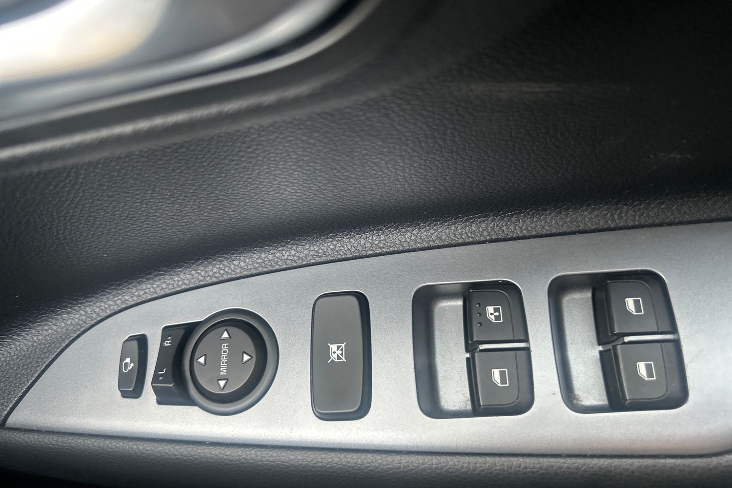 Used Kia Stonic 2024 for sale - 77106044: Photo 16