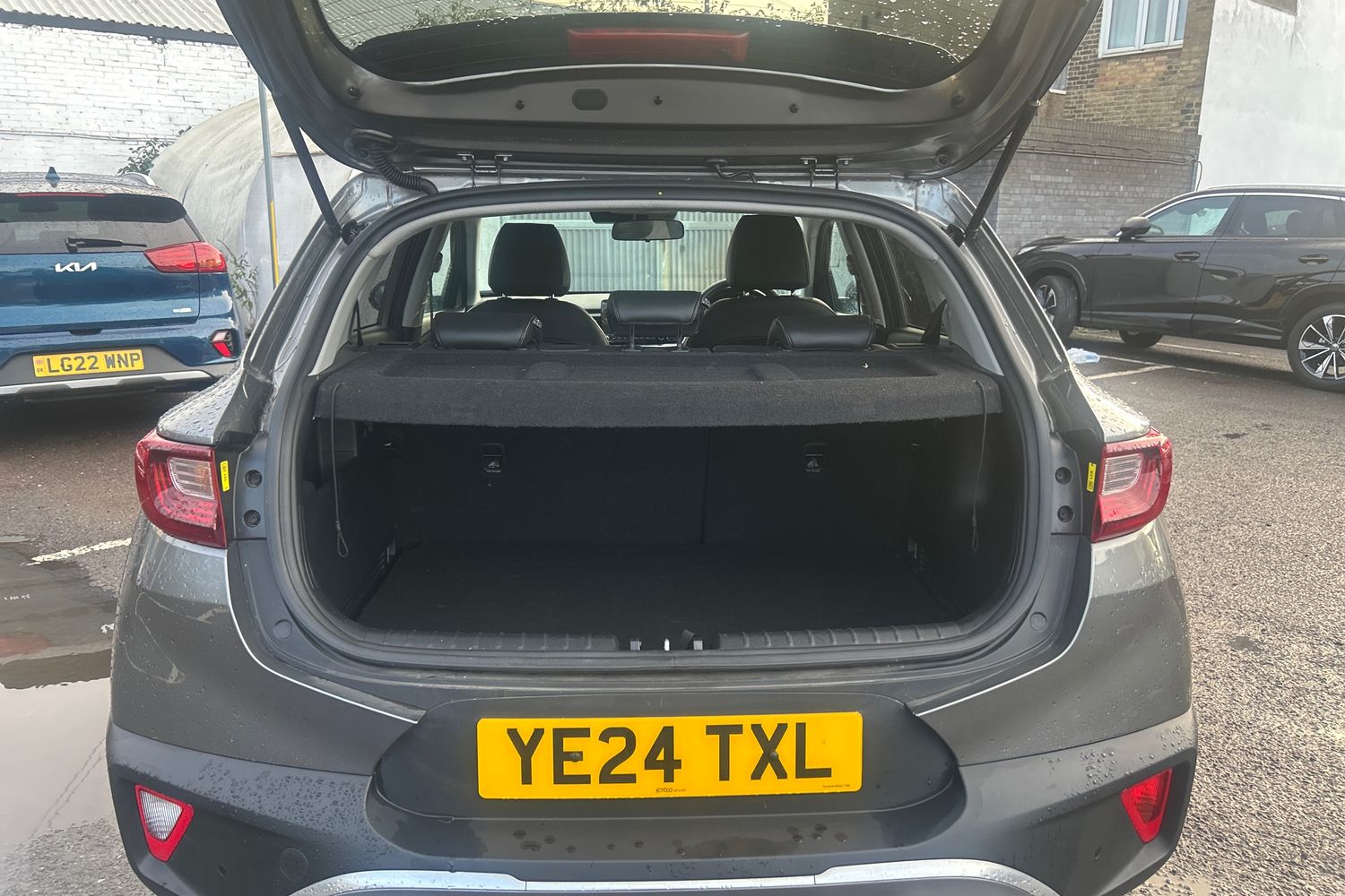 Used Kia Stonic 2024 for sale - 77106044: Photo 24