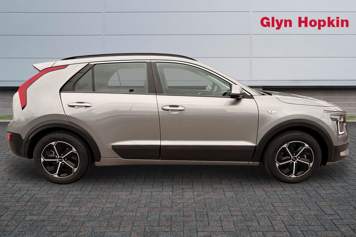 Used Kia Niro 2023 for sale - 78133495: Photo 2