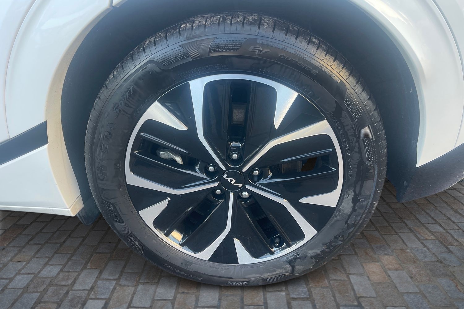 Used Kia EV6 2023 for sale - 77366974: Photo 9