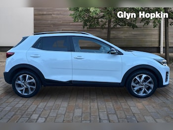 Used Kia Stonic 2025 for sale - 77151512: Photo