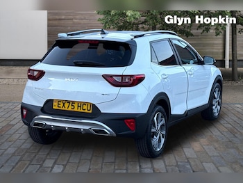 Used Kia Stonic 2025 for sale - 77151512: Photo