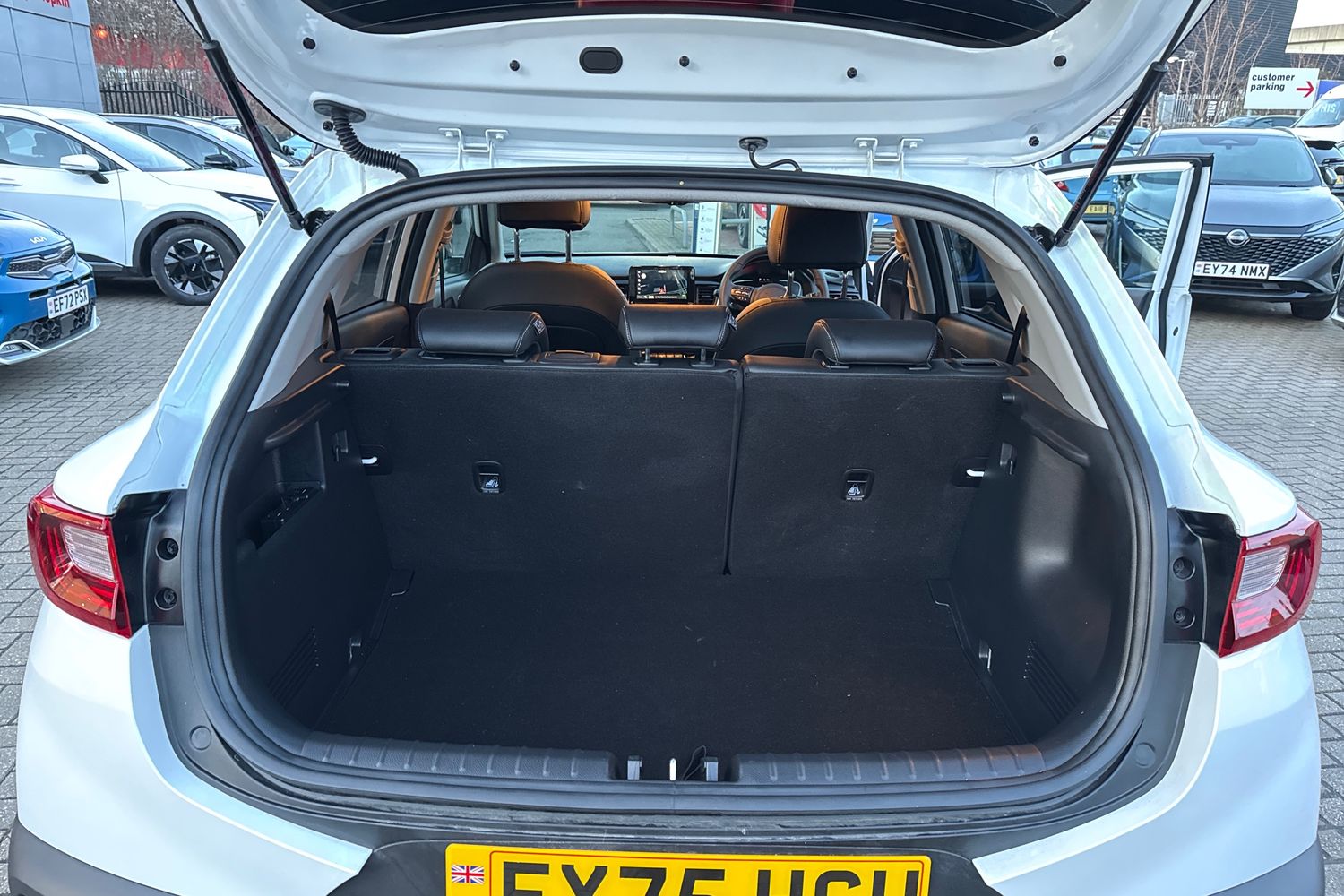 Used Kia Stonic 2025 for sale - 77151512: Photo 40