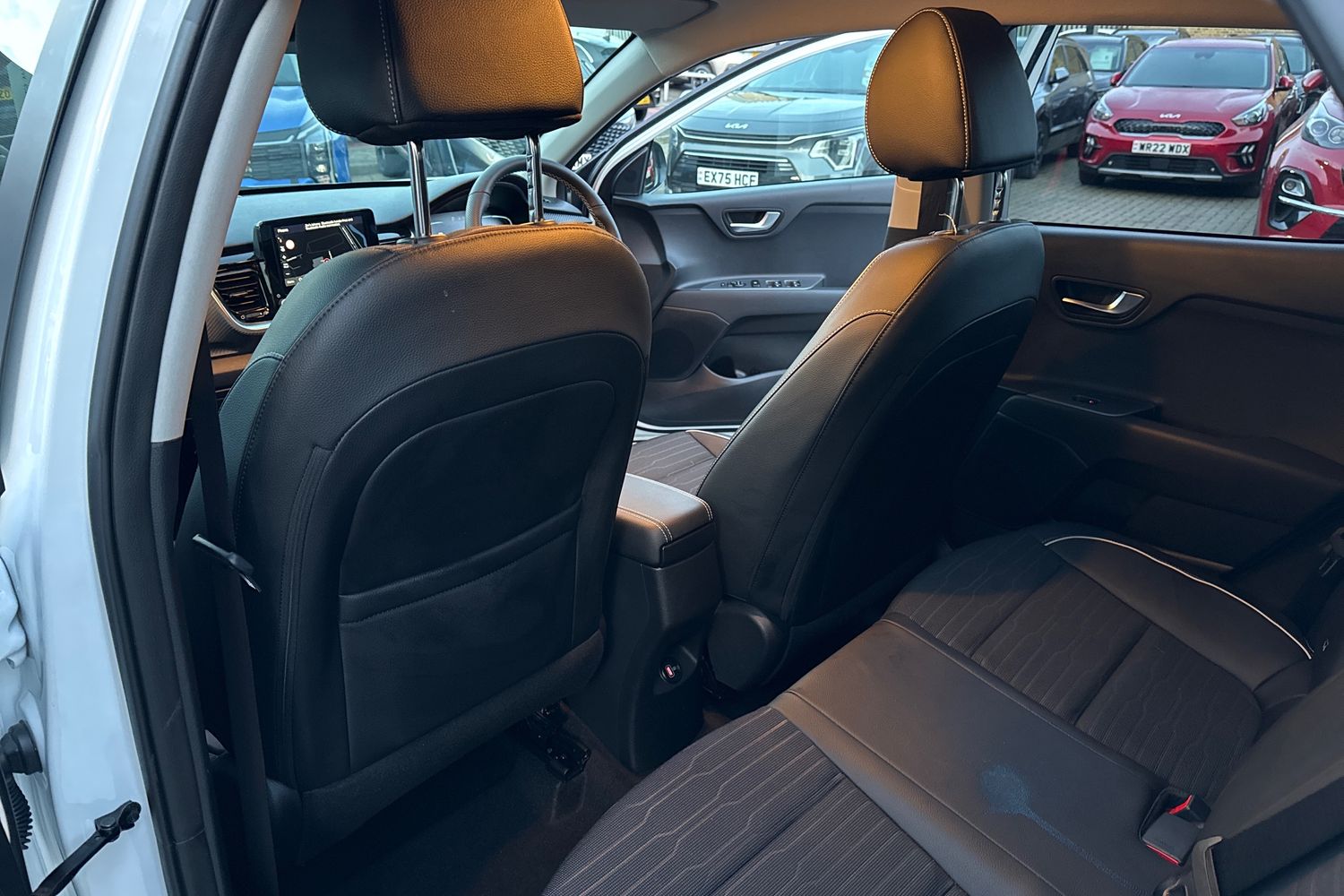 Used Kia Stonic 2025 for sale - 77151512: Photo 41