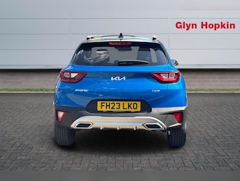 Used Kia Stonic 2023 for sale - 79582484: Photo