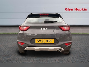 Used Kia Stonic 2023 for sale - 78499308: Photo