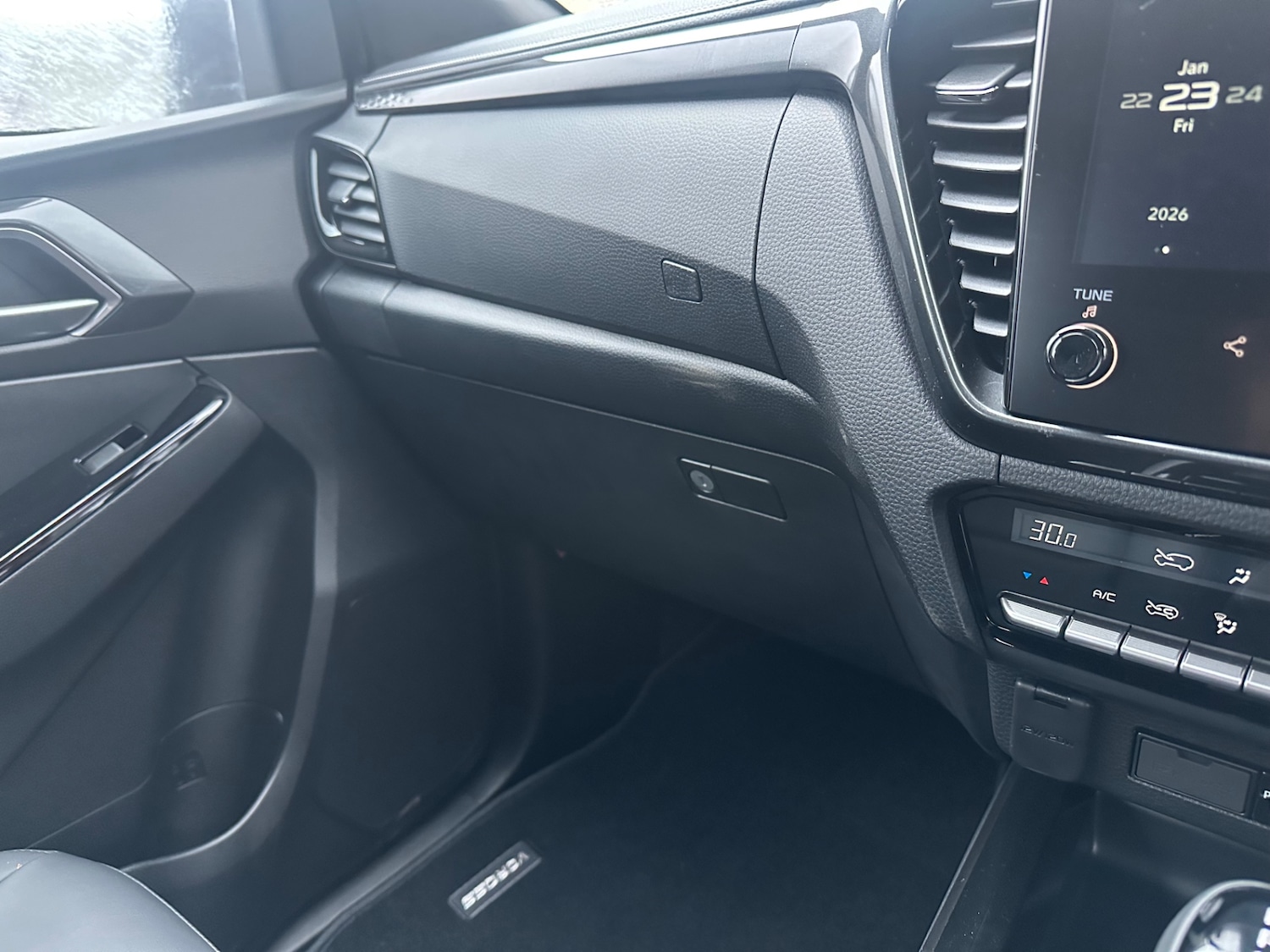 Used Isuzu D-Max 2025 for sale - 77336325: Photo 8