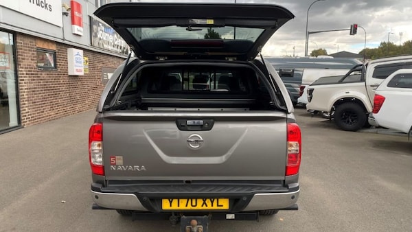 Used Nissan Navara 2020 for sale - 75689604: Photo 14