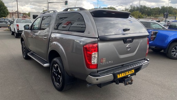Used Nissan Navara 2020 for sale - 75689604: Photo 3